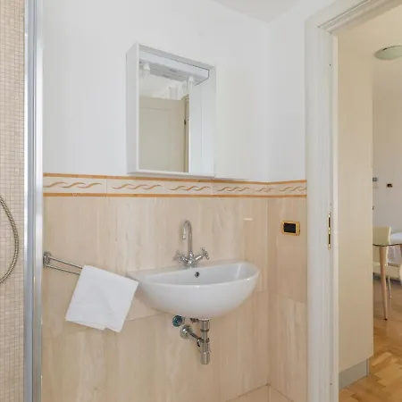 Simplistic In Near Seabeach San Remo